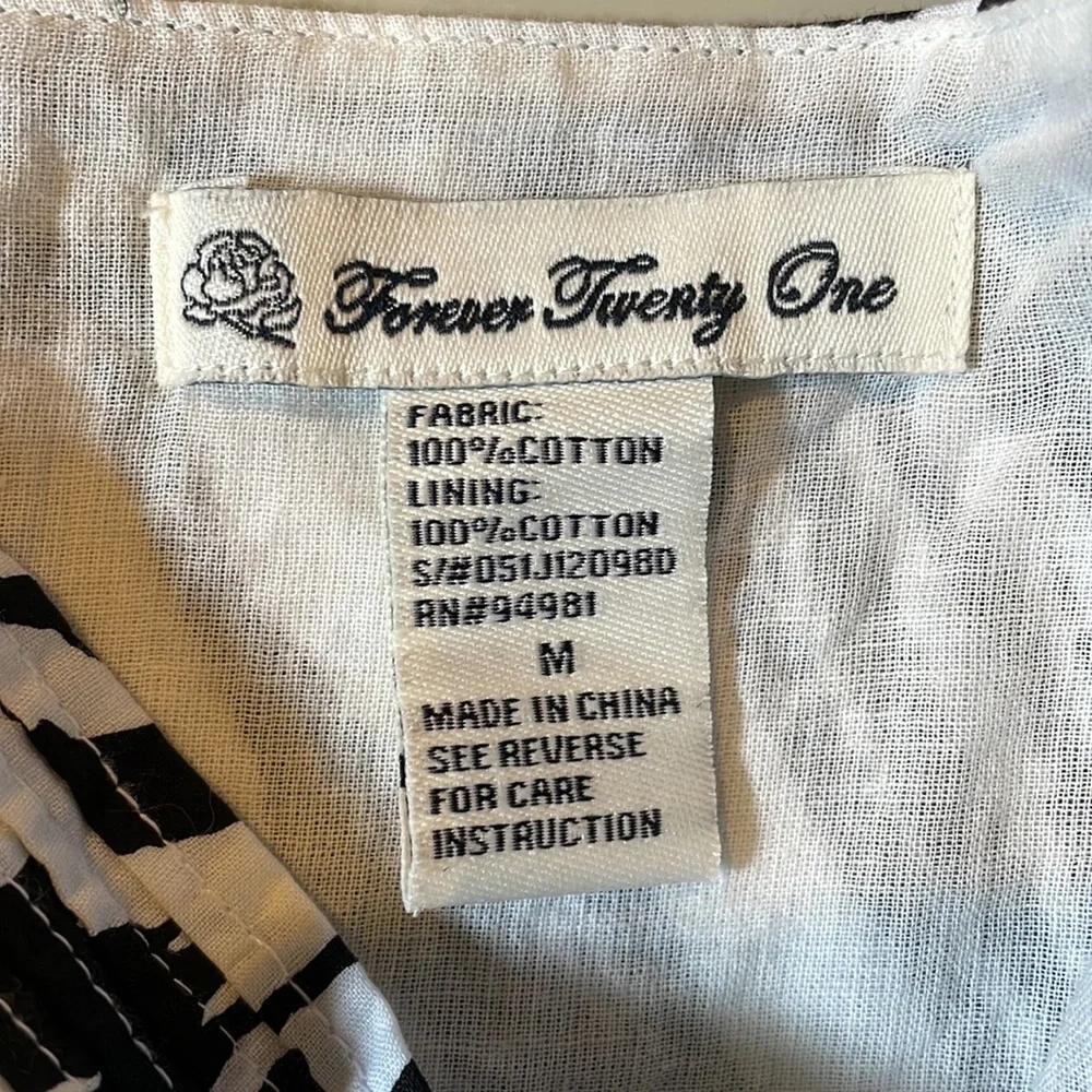 Forever 21 Strappy Sunflower knee length dress - Picture 6 of 6